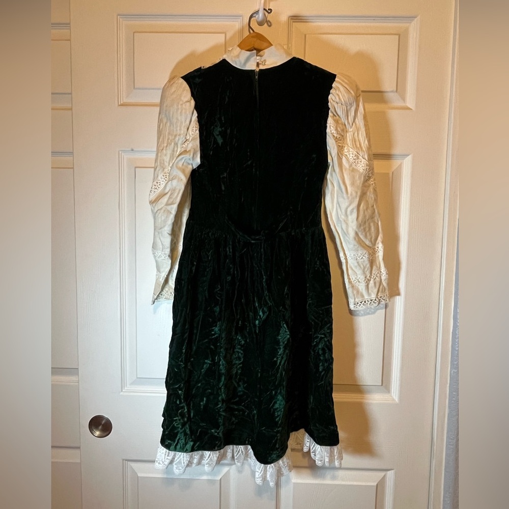 Gunne Sax Green Velvet Jump Dress with Cream Lace Blouse - Picture 5 of 15